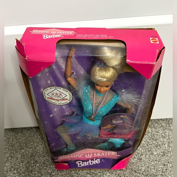 1997 US Olympic Skater Barbie - Picture 2 of 8
